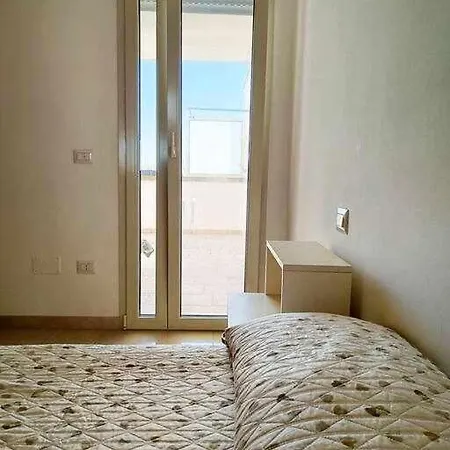 شقة Quadrilocale Dafne In Centro Citta In Salento توري سان جيوفاني أوغينتو