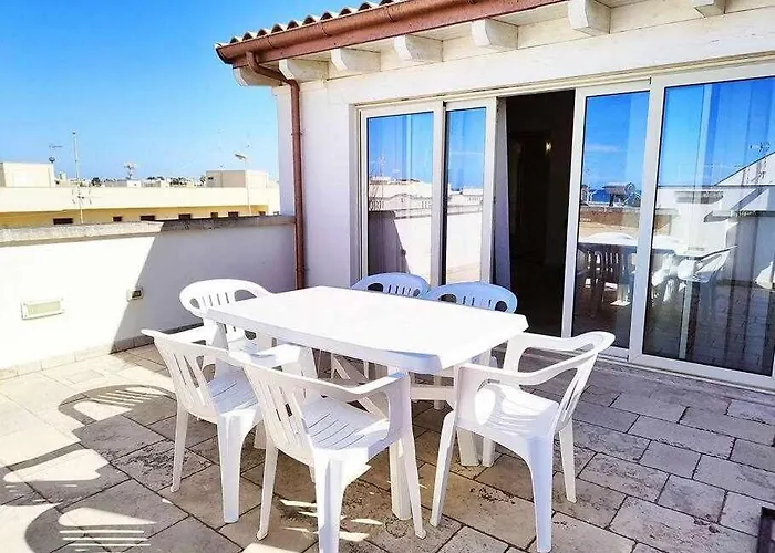 Quadrilocale Dafne In Centro Citta In Salento شقة توري سان جيوفاني أوغينتو