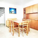 Quadrilocale Dafne In Centro Citta In Salento * توري سان جيوفاني أوغينتو