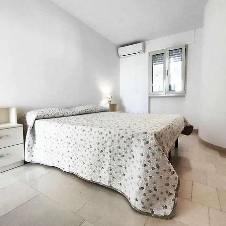 Apartment Quadrilocale Dafne In Centro Citta In Salento Torre San Giovanni